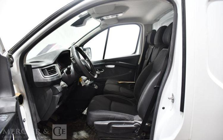 RENAULT TRAFIC GCF L2H1 3T BLUE DCI 130 E6 BLANC GT-757-MM