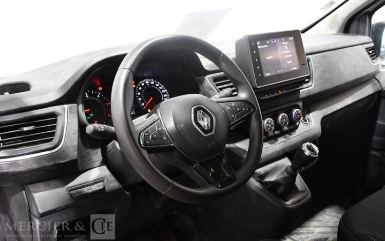 RENAULT TRAFIC GCF L2H1 3T BLUE DCI 130 E6 BLANC GT-757-MM