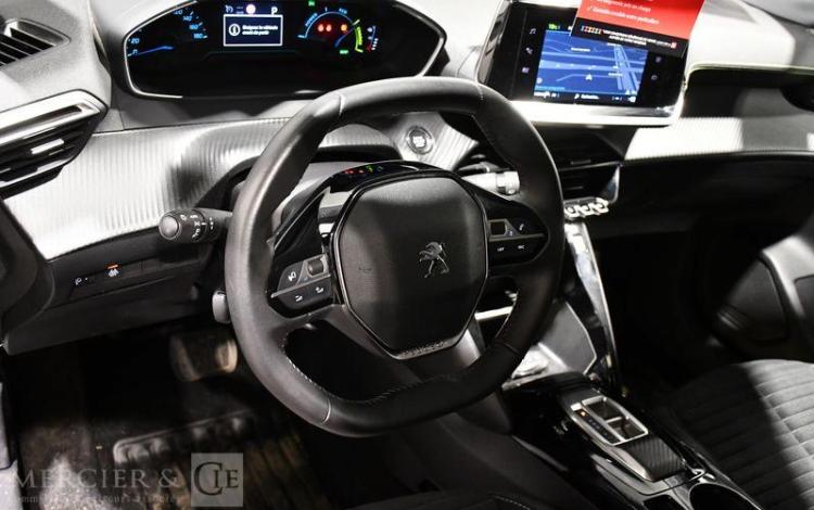 PEUGEOT e-208 STYLE NOIR GV-374-KJ