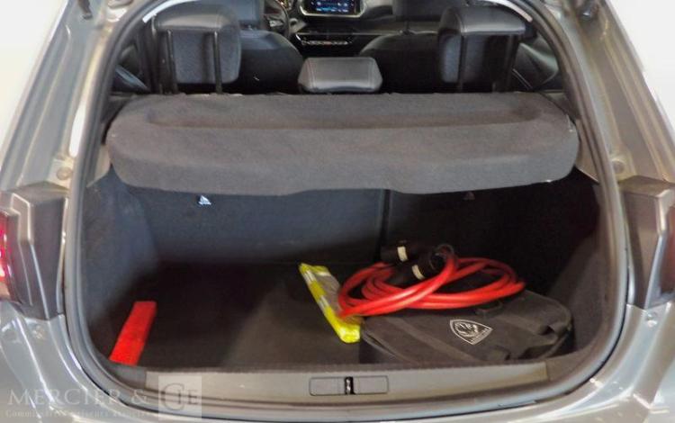 PEUGEOT 208 e-STYLE GRIS GV-944-KH