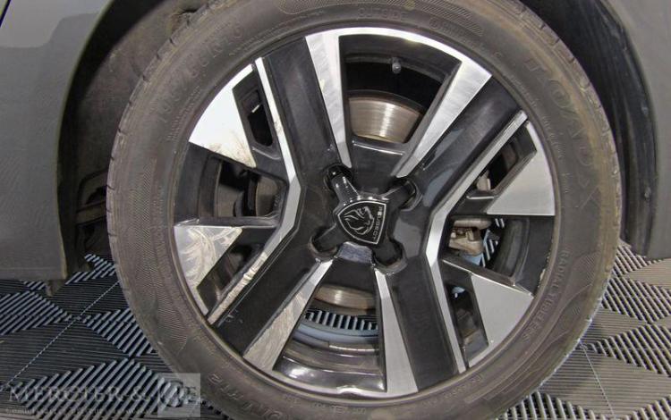 PEUGEOT 208 e-STYLE GRIS GV-944-KH