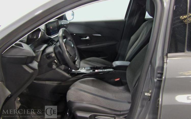 PEUGEOT 208 e-STYLE GRIS GV-944-KH