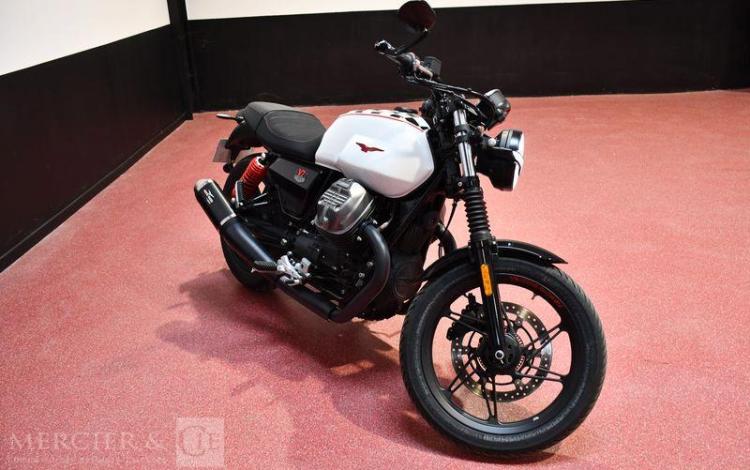 GUZZI MOTO V7 STONE  GW-015-LW