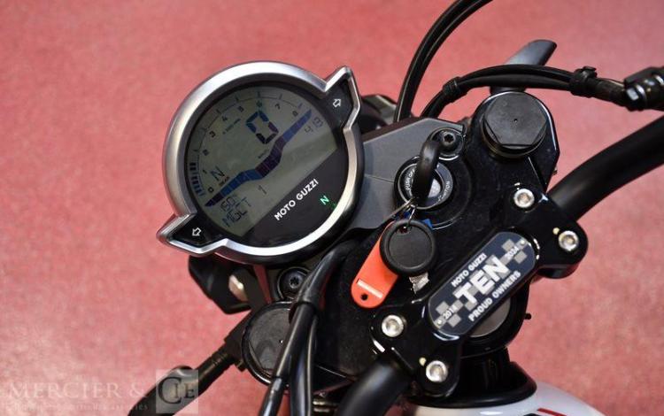 GUZZI MOTO V7 STONE  GW-015-LW