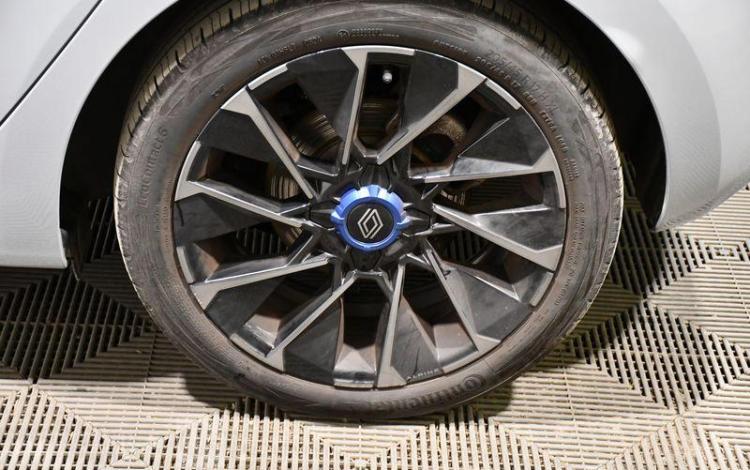 RENAULT CLIO V 1.6 E-TECH 145ch MHEV ESPRIT ALPINE BVA GRIS GW-117-MV