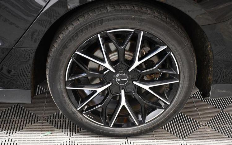 BYD HAN EXECUTIVE NOIR GW-259-QR