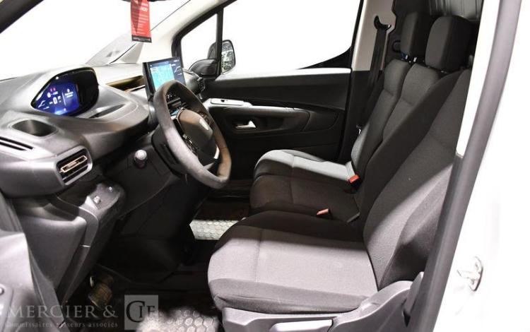 PEUGEOT PARTNER BLANC GX-015-XC