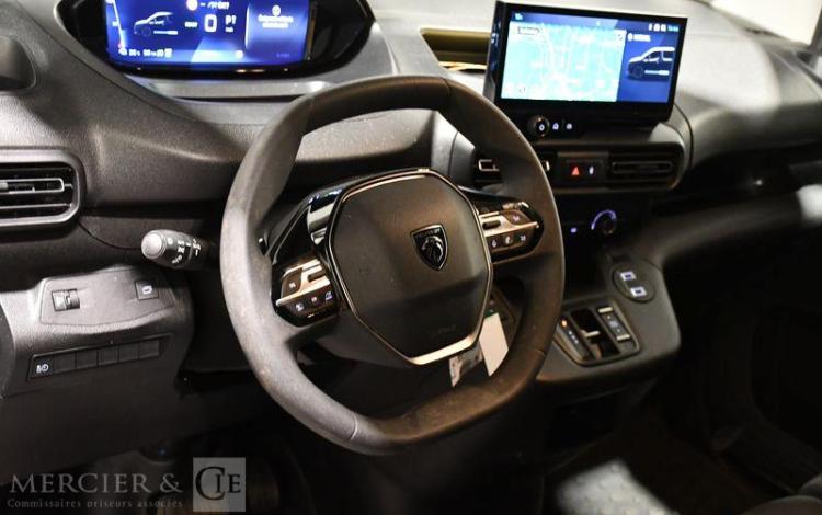 PEUGEOT PARTNER BLANC GX-015-XC