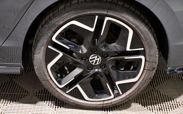 VOLKSWAGEN GOLF 8 1.5 E-TSI 150ch MHEV R-LINE DSG GRIS GX-812-YE