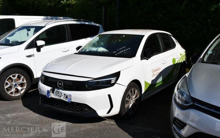 OPEL CORSA BLANC GY-053-TM