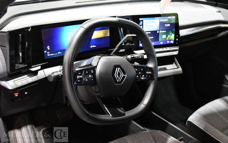 RENAULT MEGANE E-TECH EQUILIBRE 130CH AUTONOMIE NOIR GY-743-GA