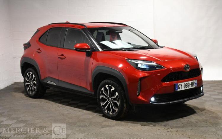 TOYOTA YARIS CROSS ROUGE GY-989-MR
