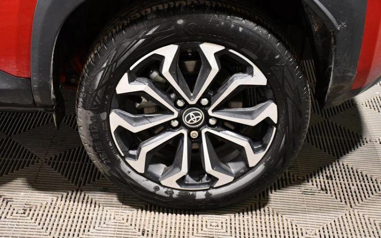 TOYOTA YARIS CROSS ROUGE GY-989-MR