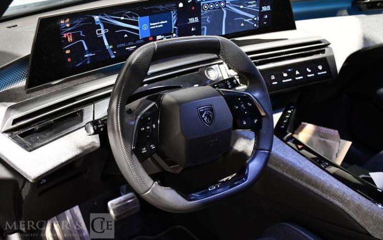 PEUGEOT 5008 BLEU GZ-206-HQ