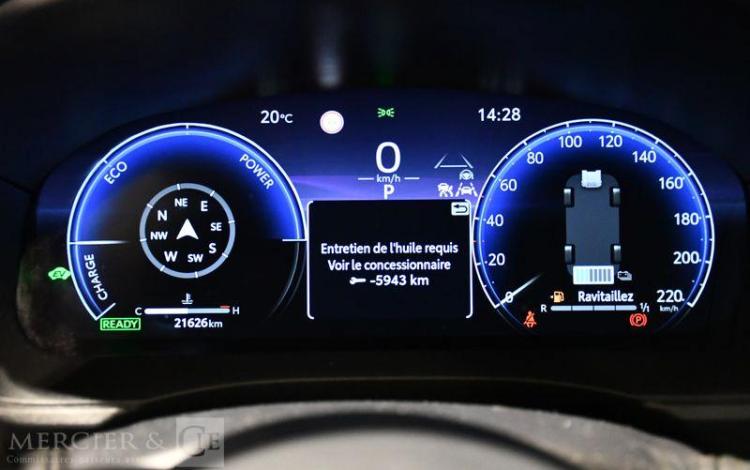 TOYOTA YARIS CROSS BLEU HA-194-NH