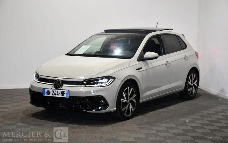VOLKSWAGEN POLO BEIGE HA-244-NP