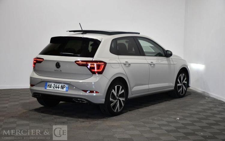 VOLKSWAGEN POLO BEIGE HA-244-NP