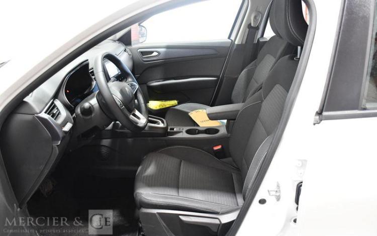 RENAULT ARKANA 1.6 E-TECH 145ch EVOLUTION BVA BLANC HB-309-ER