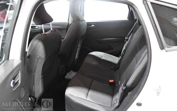 RENAULT ARKANA 1.6 E-TECH 145ch EVOLUTION BVA BLANC HB-309-ER