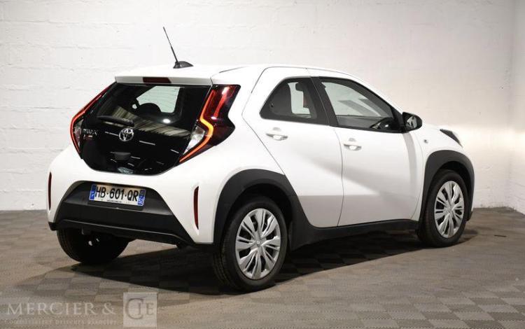 TOYOTA AYGO X  HB-601-QR