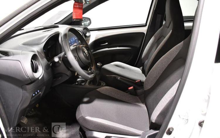 TOYOTA AYGO X  HB-601-QR