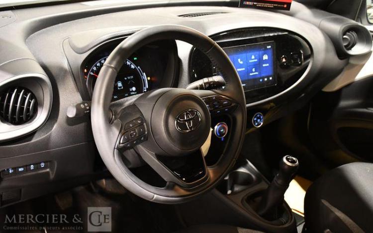 TOYOTA AYGO X  HB-601-QR