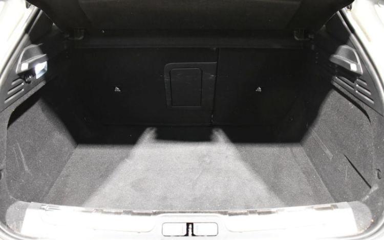 DS DS4 1.5 BLUEHDI 130ch RIVOLI EAT BLANC HB-821-SK