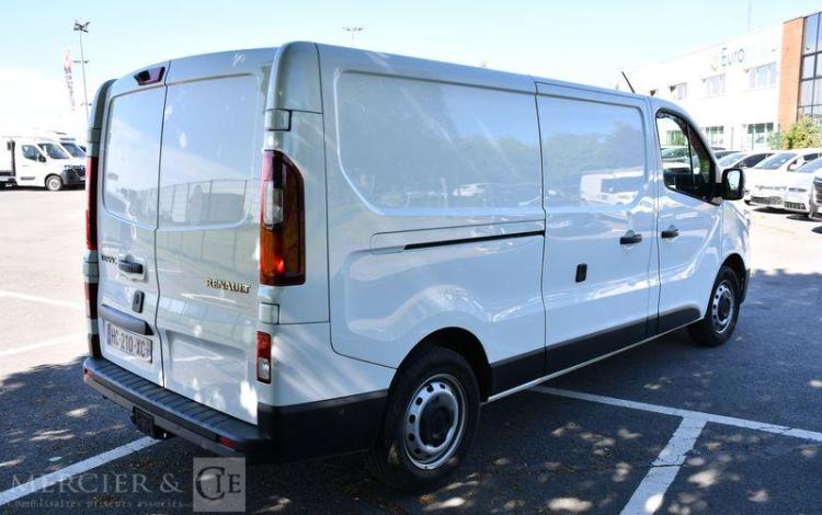 RENAULT TRAFIC L2H1 3T EXTRA BLUE DCI 130 BLANC HC-210-XC