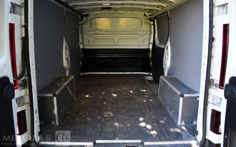 RENAULT TRAFIC L2H1 3T EXTRA BLUE DCI 130 BLANC HC-210-XC