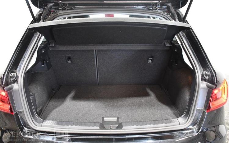 AUDI A1 SPORTBACK 25 TFSI 1,0 95CH BVM5 NOIR HC-999-WT