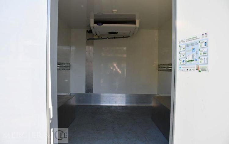 PEUGEOT EXPERT CAISSE ISOTHERM BLANC HD-544-QY