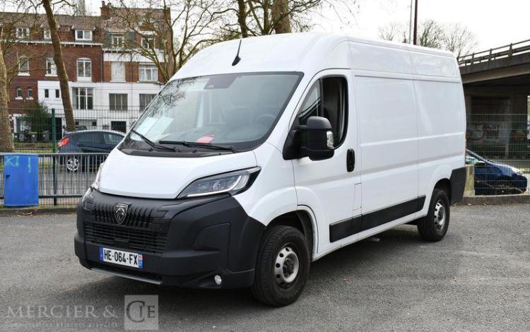 PEUGEOT BOXER 2.2 BLUEHDI 140ch 3300 L2H2 BLANC HE-064-FX