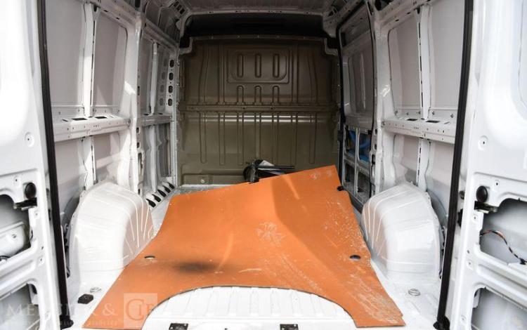 PEUGEOT BOXER 2.2 BLUEHDI 140ch 3300 L2H2 BLANC HE-064-FX