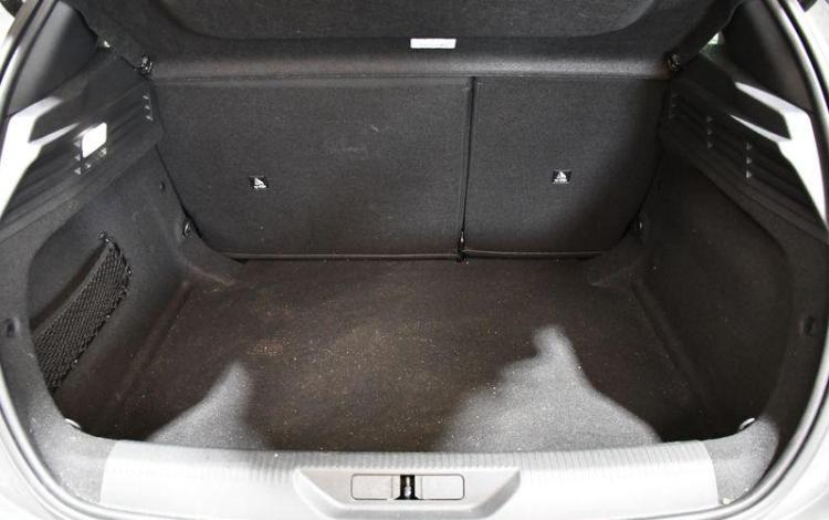 PEUGEOT 308 GRIS HE-190-FX