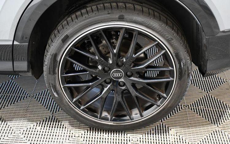 AUDI Q2 35 TFSI 1.5 150CH S LINE S-TRONIC 7 GRIS HE-307-JG