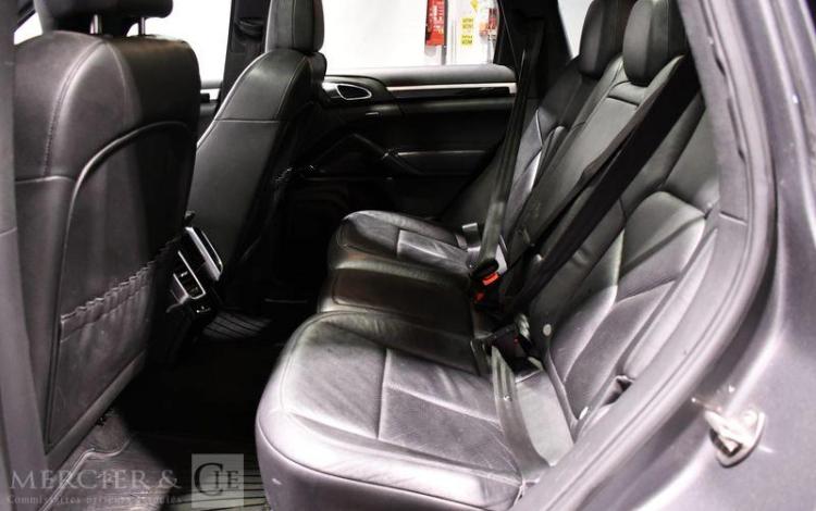 PORSCHE CAYENNE 3.0 TDI 210 TIPTRONIC-S GRIS HE-416-BB