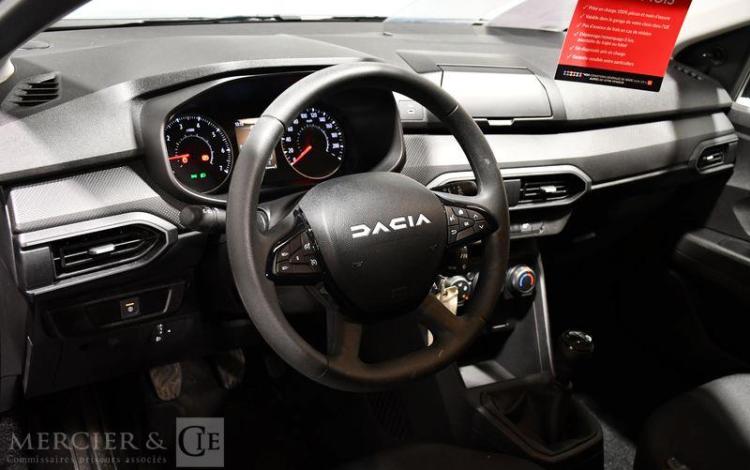 DACIA SANDERO ESSENTIAL SCE 65 GRIS HE-484-EK