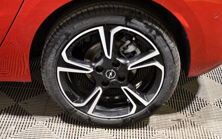 OPEL CORSA 1,2 TURBO HYBRID 100CH ROUGE HE-962-ET