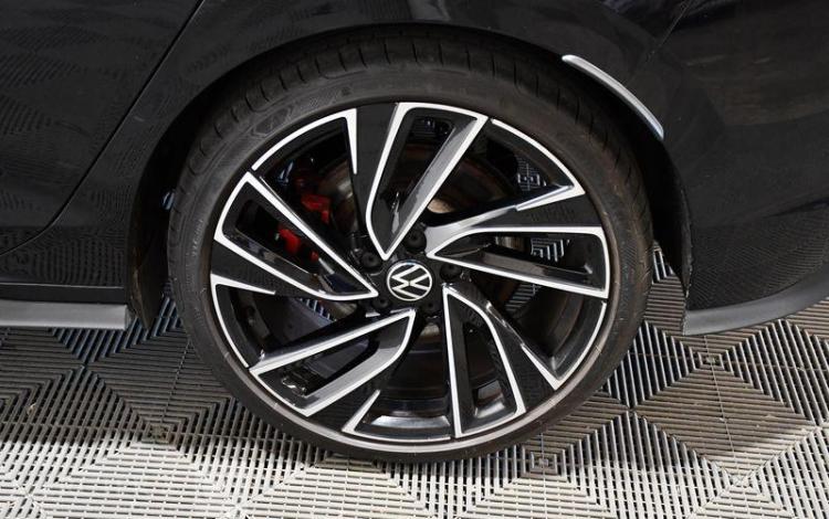VOLKSWAGEN GOLF 8 2.0 TSI 245ch GTI DSG NOIR HE-974-EF
