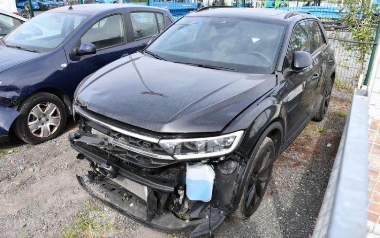 VOLKSWAGEN T ROC 1.5 TSI 150ch R-LINE DSG BVA NOIR HF-941-GY