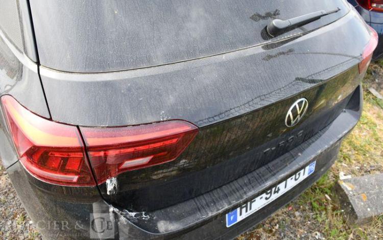 VOLKSWAGEN T ROC 1.5 TSI 150ch R-LINE DSG BVA NOIR HF-941-GY