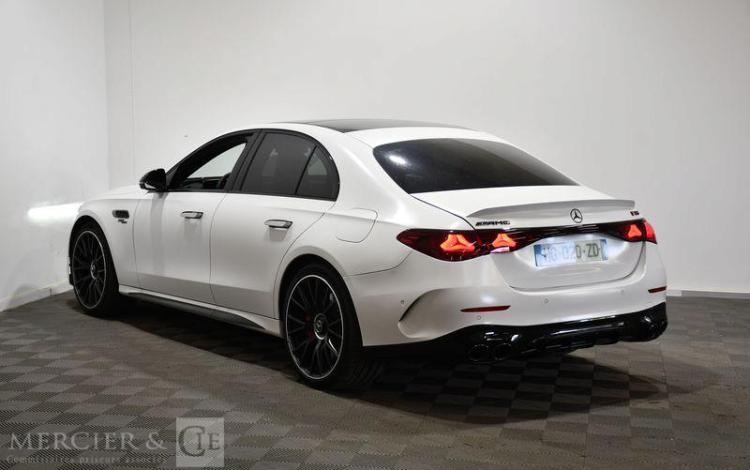 MERCEDES CLASSE E BREAK BLANC HG-020-ZD