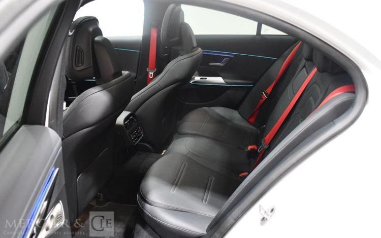 MERCEDES CLASSE E BREAK BLANC HG-020-ZD