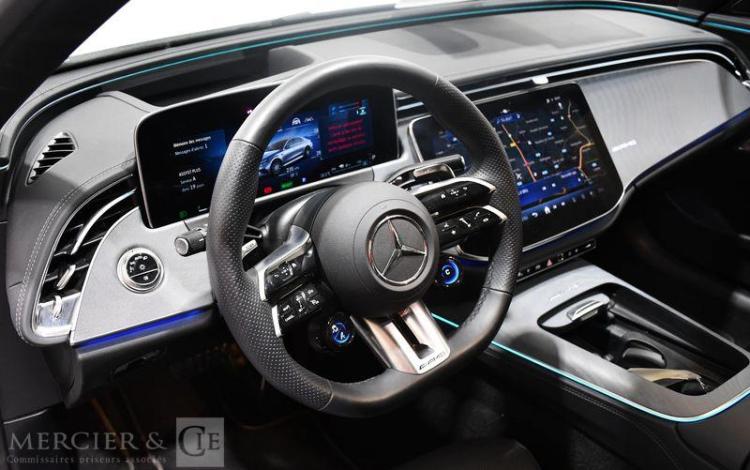 MERCEDES CLASSE E BREAK BLANC HG-020-ZD