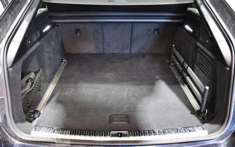 AUDI RS6 700CH NOIR HJ-154-LH