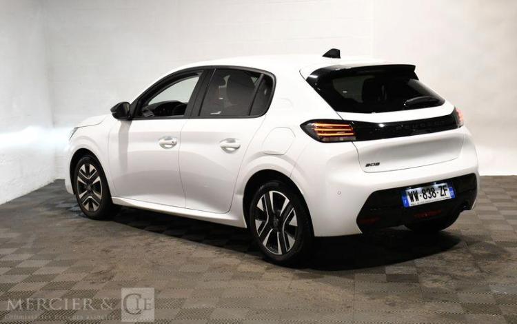 PEUGEOT 208 1.2 PURETECH 100ch ALLURE exportation impossible BLANC MK6295