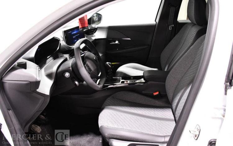 PEUGEOT 208 1.2 PURETECH 100ch ALLURE exportation impossible BLANC MK6295