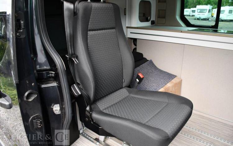 BURSTNER CAMPING-CAR VAN PLAYA LIMITED 2.0 DCI 170ch BVA GRIS HJ-295-JQ