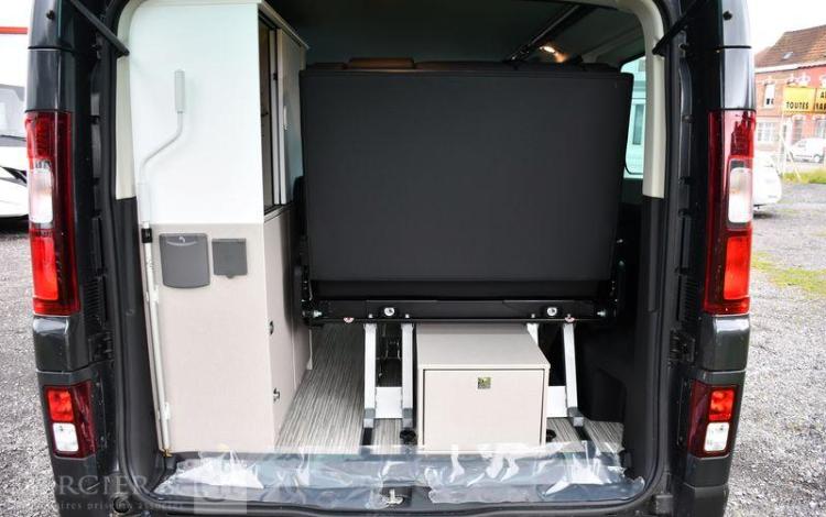 BURSTNER CAMPING CAR VAN PLAYA LIMITED 2.0 DCI 150ch BVA GRIS HJ-404-JL