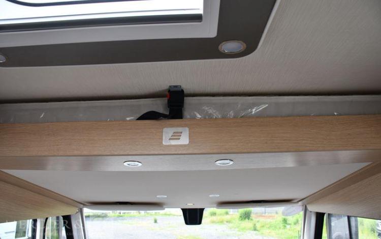 MERCEDES HYMER BMCI 690 BLANC 255816